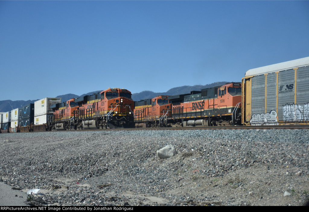 BNSF 1006
